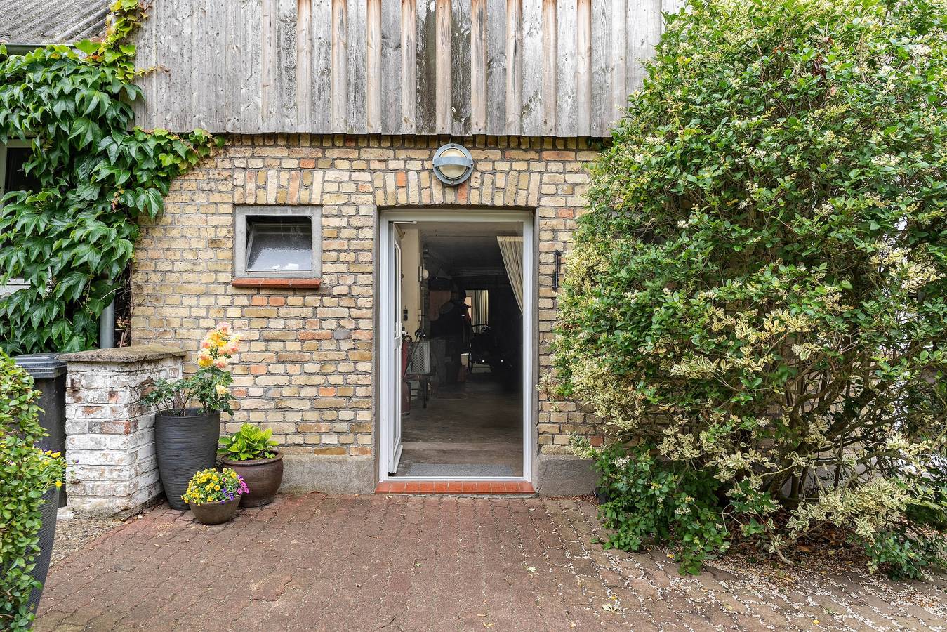 Ganze Wohnung, Ferienwohnung 'Cattle Barn - Leben Auf Dem Hof' mit Meerblick, privater Terrasse und Wlan in Tröndel, Südliche Ostseeküste
