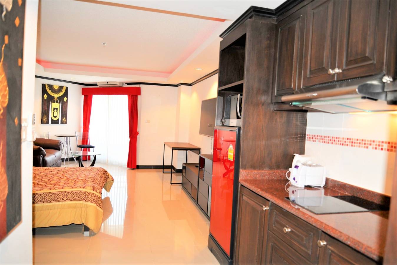Gehele studio, High floor apartment at Angket in Pattaya, Changwat Chonburi