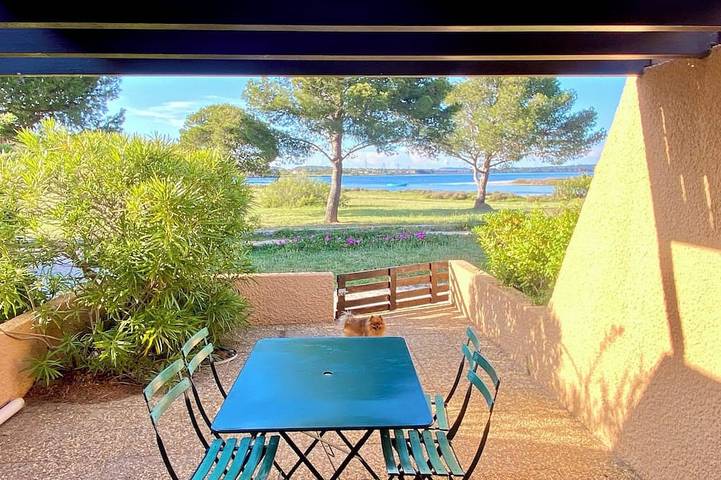Maison de vacances pour 4 personnes, avec piscine ainsi que jardin et terrasse