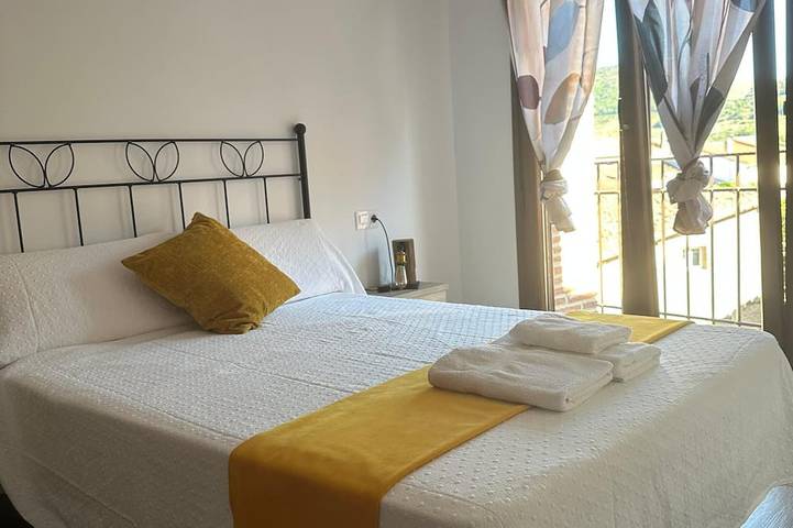Appartement entier, Apartamentos Rurales La Estrella, enjoy nature and tranquility. in Casar de Palomero, Région de Cáceres