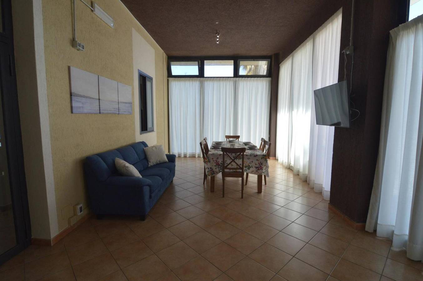 Appartamento intero, Loredana's House - Ampio appartamento con giardino e parcheggio a Pachino in Pachino, Siracusa e dintorni