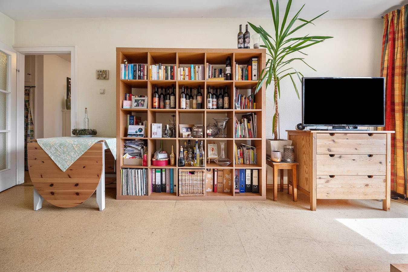 Entire apartment, Apartment 'Fewo Sonnenschein' with Balcony and Wi-Fi in Linden-Limmer, Hannover