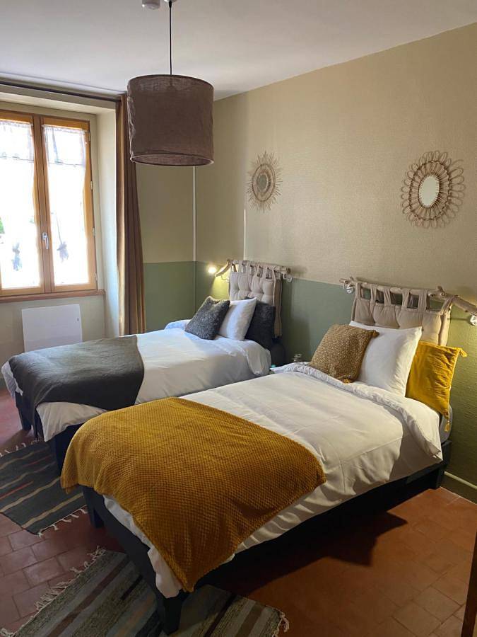 Location de vacances pour 6 personnes, avec jardin à Léré - 3