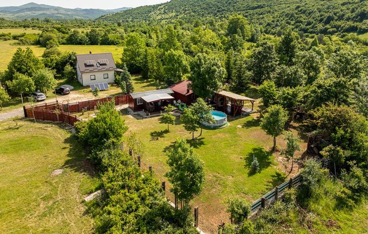 Ferienhaus für 8 Personen, mit Pool und Terrasse, mit Haustier - 1