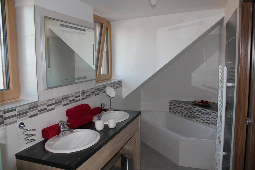 Appartement de vacances entier, Gästehaus Woditschka - Zu den vier Elementen - Wasser in Mistelbach