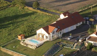 Gîte pour 6 personnes, avec piscine ainsi que jardin et vue à Châtellerault