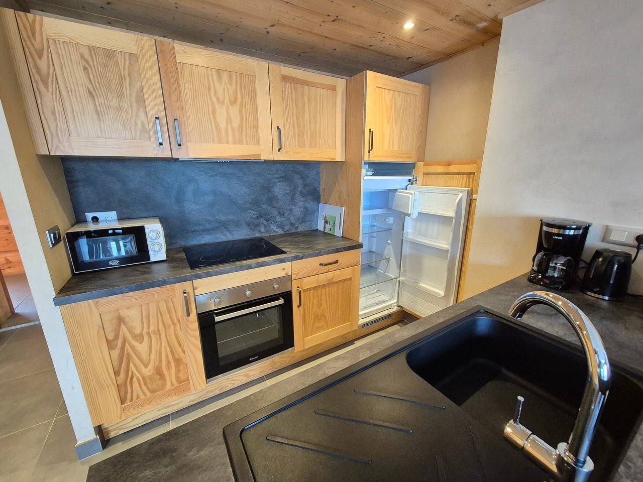 Appartement entier, Appartement lumineux 3 pièces, proche des pistes, animaux admis in Mont-de-Lans, Les Deux Alpes