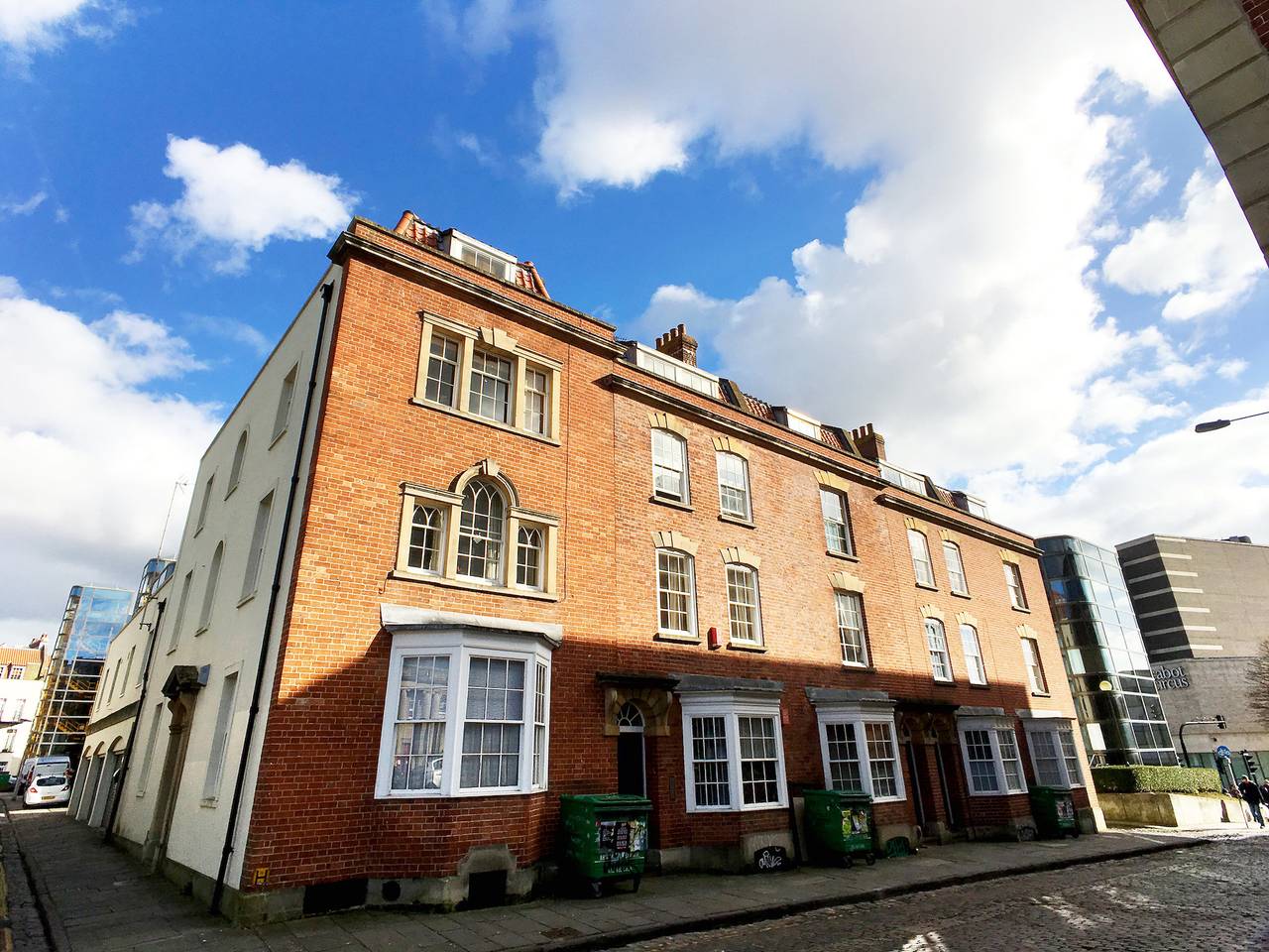 Vacation Rental for 4 Guests in Bristol, South West England