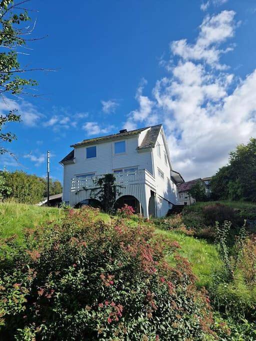 Ferienhaus für 6 Personen, mit Ausblick und Garten in Etne - 2