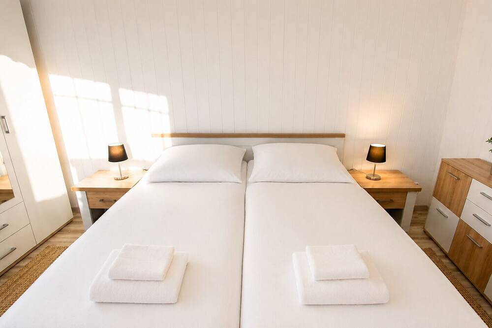 Ganze Wohnung, Hübsche Ferienwohnung nah Pückler Park /Haustierfreundliche/ Sauna im Haus in Bad Muskau, Oberlausitz-Niederschlesien