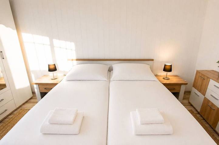 Ferienwohnung für 3 Personen, mit Sauna und Garten sowie Terrasse in Bad Muskau - 2