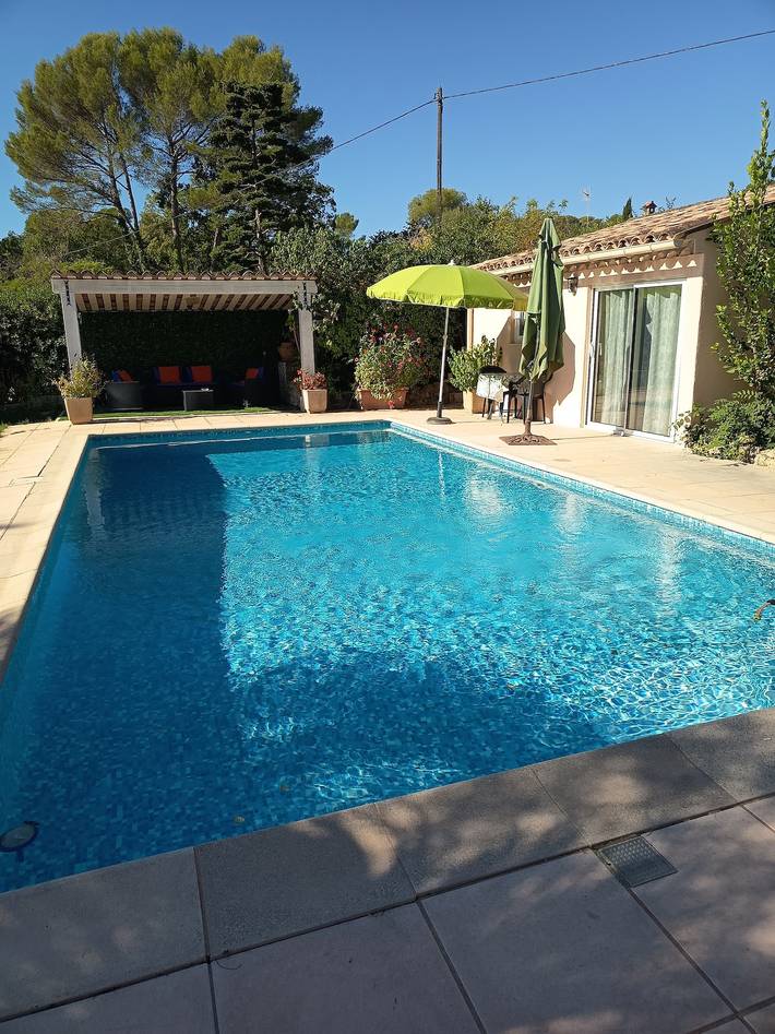 Estudio entero, Casa de vacaciones 'Villa Les Mimosas' con terraza privada, Wi-Fi y aire acondicionado in Peymeinade, Costa mediterránea (Francia)
