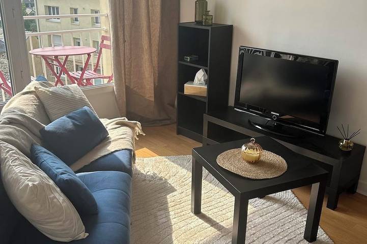 Appartement entier, «Bellevue» - 35 m2 - parking - 10 min centre-ville - Normandie - Saint Lô in Saint-Lô, Région de Saint-Lô