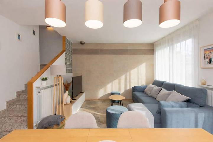 Holiday home for 8 people, with balcony - 1