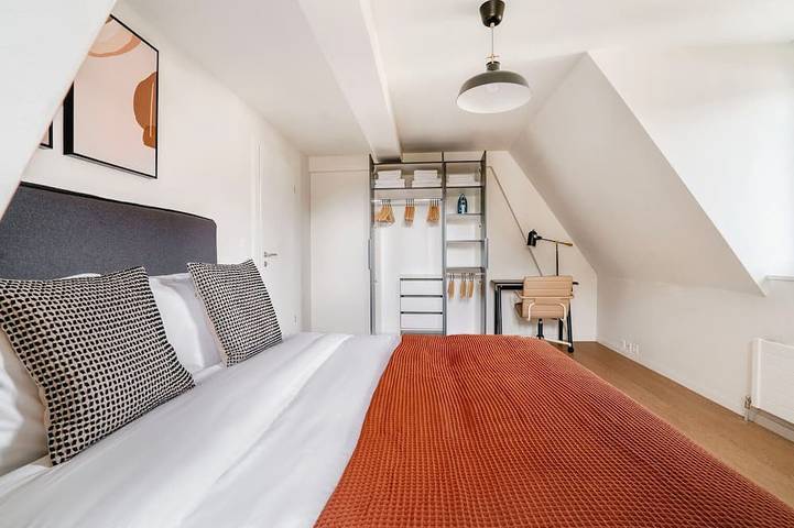 Ganze Wohnung, Stellar Enge 2Br w/ Private W/D & Storage, nr Groceries, by Blueground in Zürich, Bezirk Zürich