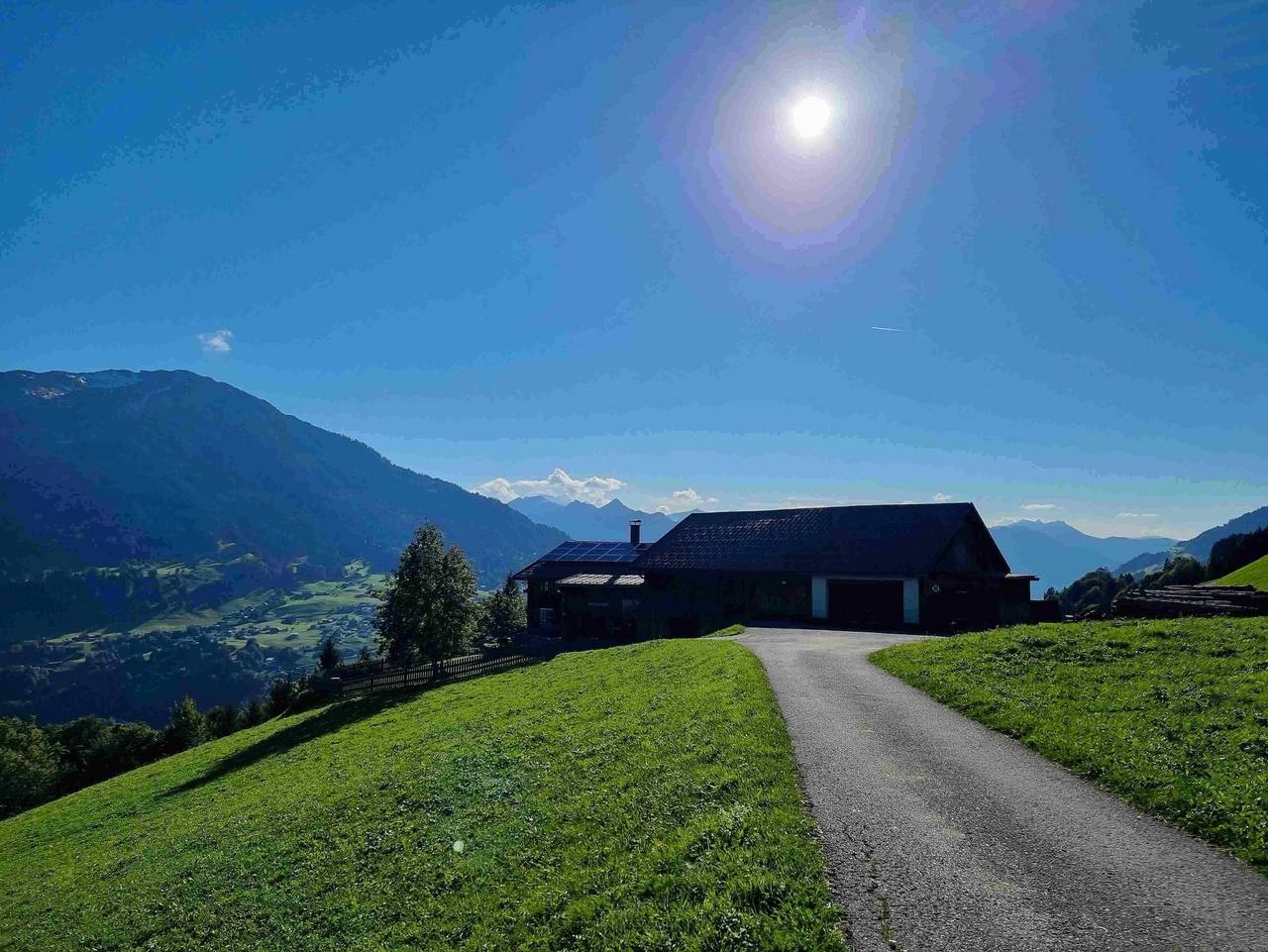 Haus Mura - Ferienhaus mit Traumaussicht in Blons, Bezirk Bludenz