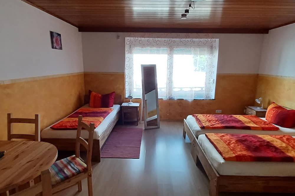 Ganze Wohnung, Bauwagen 7,5qm m. Terrasse in Offingen, Bayerisch Schwaben