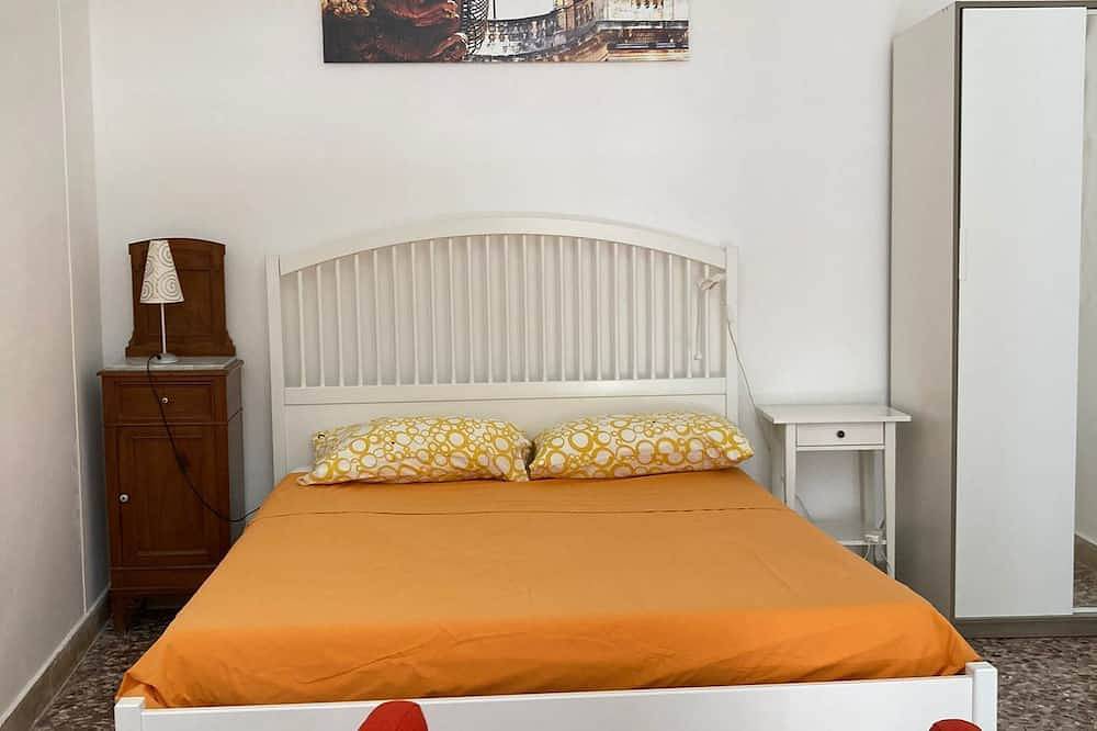 House in the Historic Center of Noto with private garden in Noto, Noto region