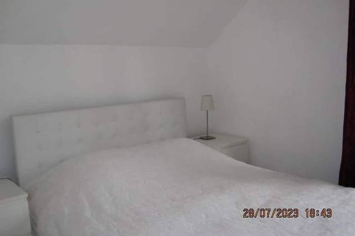 Villa für 2 Personen, mit Terrasse und Garten sowie Pool in Wien - 3