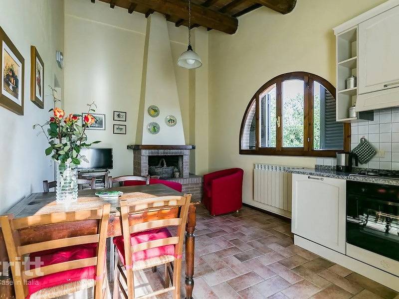 Tritt — Centrally located agriturismo with 4-person apartment in Montespertoli in Montespertoli, Chianti