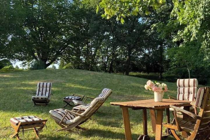 Gîte pour 6 personnes, avec Jardin à Saint-Romain-de-Benet