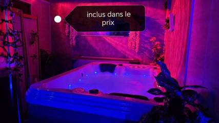 Chambre d’hôte pour 2 personnes, avec jardin et piscine ainsi que sauna et jacuzzi dans le Puy-de-Dôme