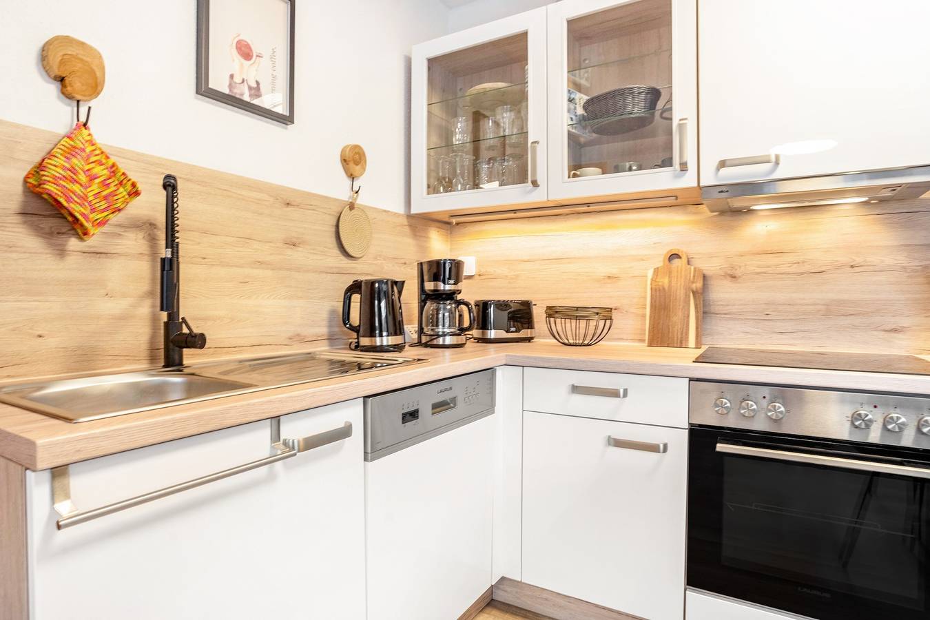 Ganze Wohnung, Apartment 'Carmen' mit gemeinsamer Terrasse, privatem Garten und Wlan in Wiek, Rügen