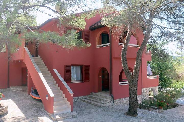 Ganze Wohnung, 2-Zimmer-Ferienwohnung mit Terrasse Loviste, Peljesac in Dubrovnik-Neretva