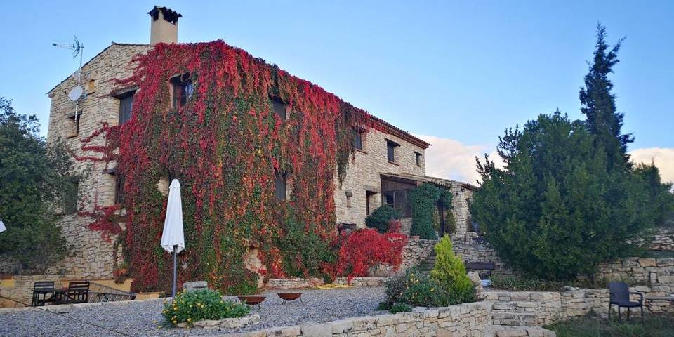 Casa rural para 2 personas, con Terraza y Jardín además de Piscina y Vistas en Conca de Barberà