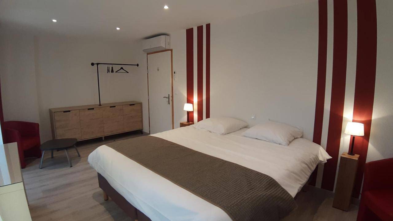 Appartement entier, Gîte de St Ladre "La Forge", proche Parc des expos Villepinte Neuf in Othis, Seine-et-Marne