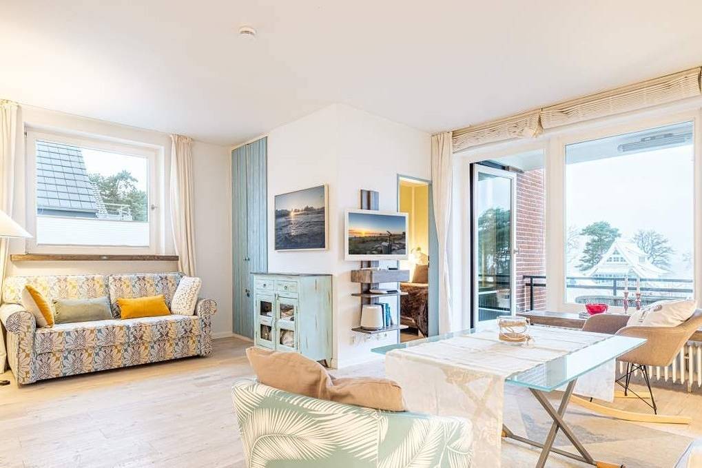 Ganze Ferienwohnung, Ferienwohnung, Timmendorfer Strand, 2 Zimmer, 3 Personen, Tv, Balkon, Meerblick, Nichtraucher, Pkw-Stellplatz in Timmendorfer Strand, Ostholstein