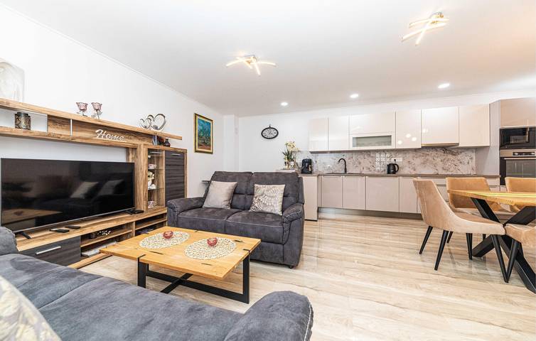 Ferienhaus für 8 Personen, mit Sauna und Garten sowie Whirlpool in Split-Dalmatien - 4