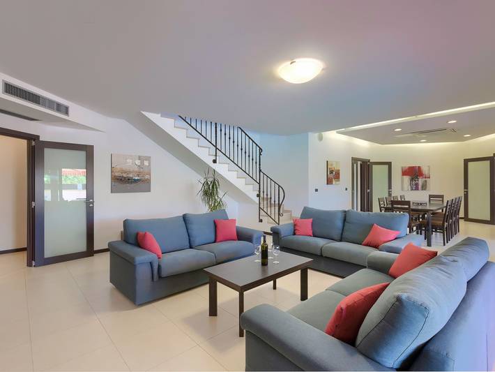 Ferienhaus für 10 Personen, mit Pool und Garten in Sisan - 2