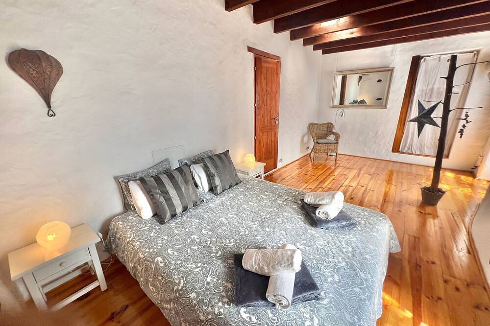 Finca/Privategardens/Doublebed/Freep/Tv/Wifi in Uga, Yaiza