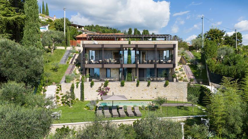 Ferienwohnung für 4 Personen, mit Terrasse und Seeblick sowie Garten und Sauna in Costermano - 3