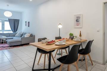 Ferienwohnung für 11 Personen, mit Terrasse und Garten in Weinheim