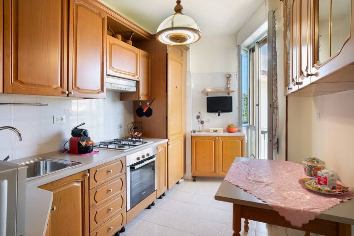 Apartamento entero, Apartamento 'La Ca' Di Marì' con vistas al mar, balcón y Wi-Fi in Costarainera, Riviera di Ponente
