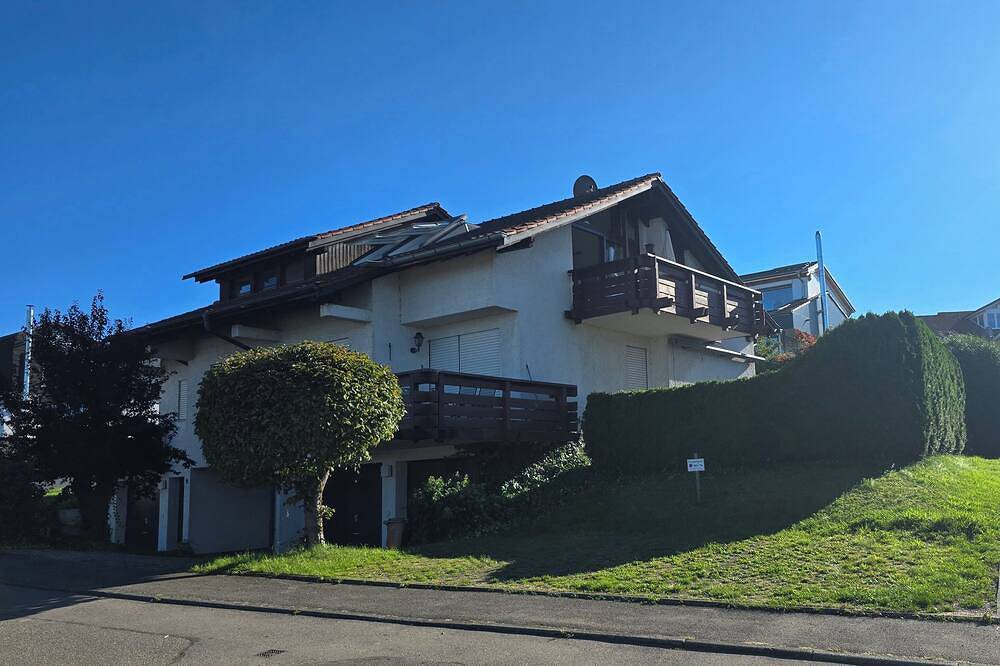 Ganze Wohnung, Moderne Ferienwohnung mit bezaubernder Seesicht in Gaienhofen, Untersee