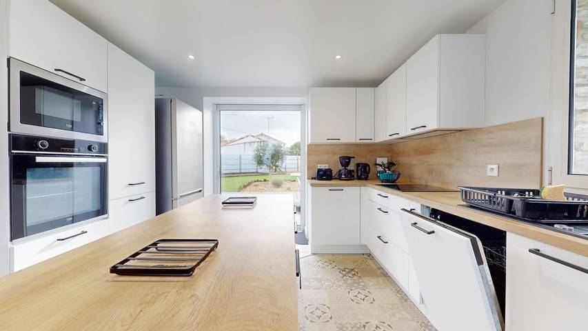 Location de vacances pour 15 personnes, avec terrasse et jardin, animaux acceptés à Saint-Jean-de-Monts - 2