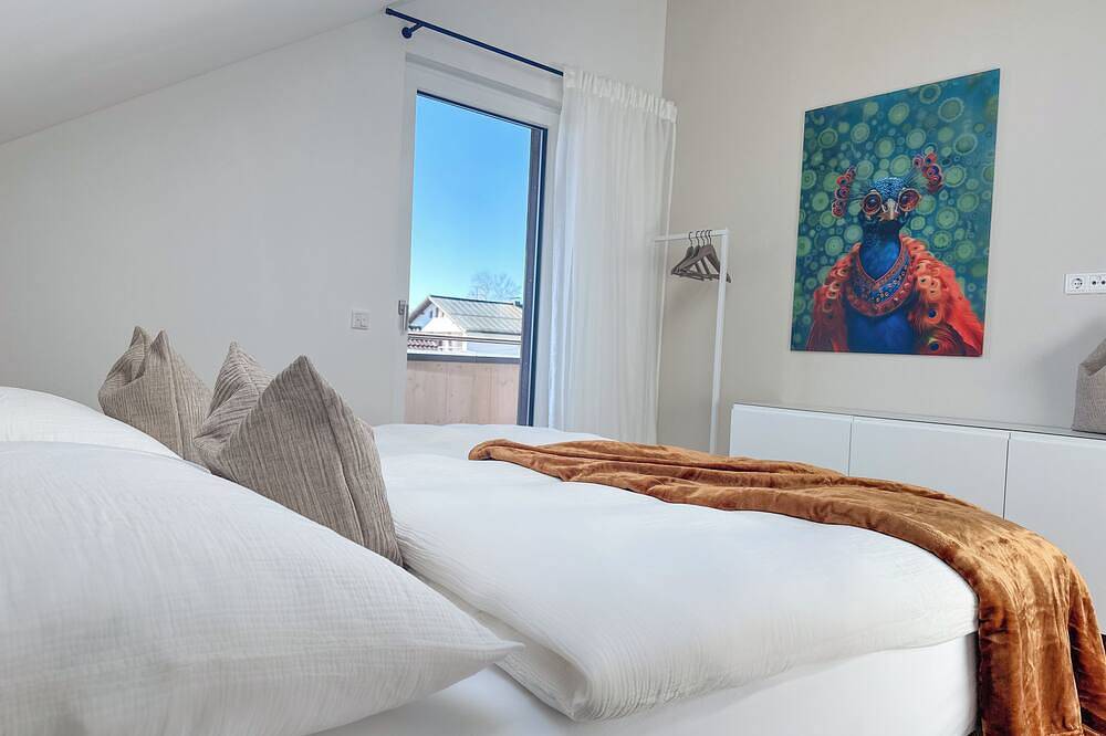 Ganze Wohnung, \"Eight\" – Premium Apartments Seekirchen, Dachgeschoss, 2 Schlafzimmern & Balkon in Seekirchen am Wallersee, Bezirk Salzburg-Umgebung