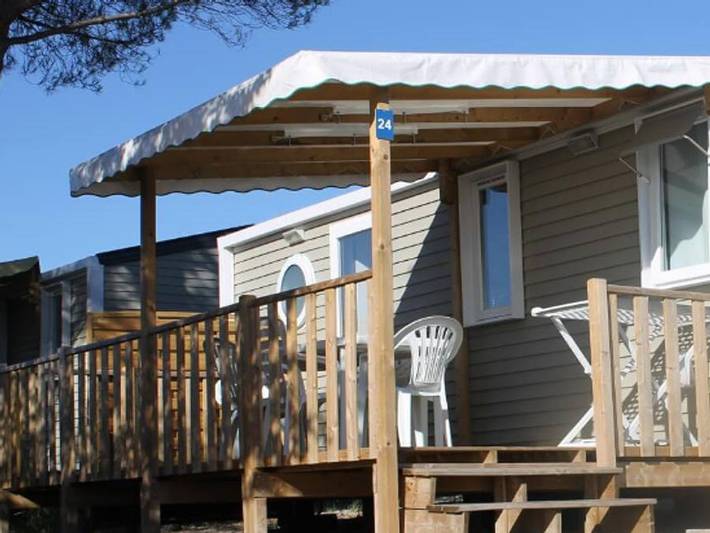 Flower Camping Provence Vallée - Mobilheim 6 personen - Mh3 Family Komfort + (Klimaanlage) in Manosque, Regionaler Naturpark Luberon