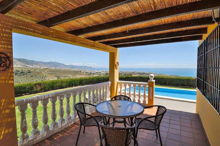 Casa rural para 4 personas, con terraza en Nerja - 3