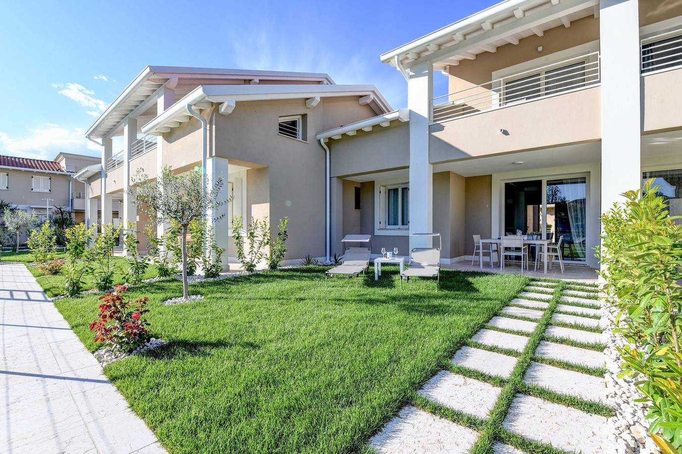 Geheel vakantieappartement, Villa Meri - Lake 4 by Garda Fewo in Manerba del Garda, Garda Bergen