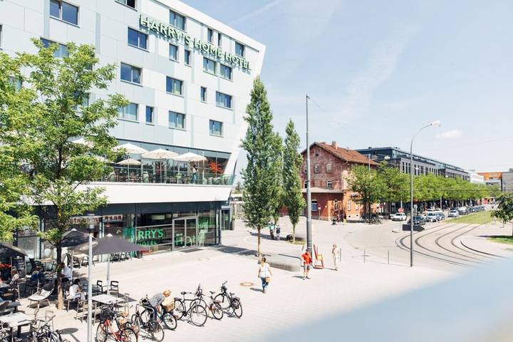 Hôtel pour 10 personnes, avec terrasse, animaux acceptés