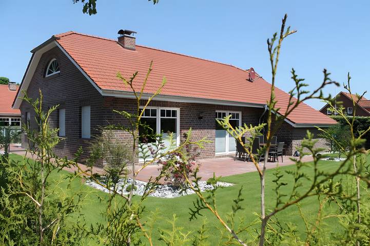 Ferienhaus für 6 Personen, mit Garten in Neßmersiel