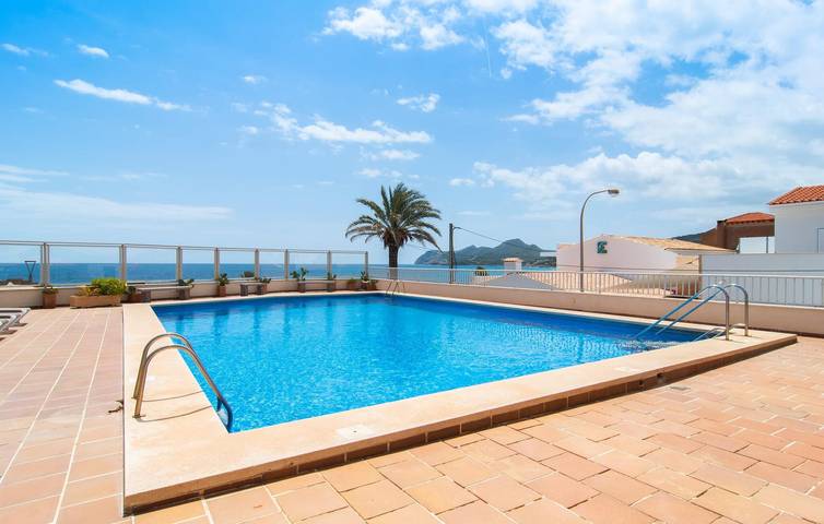 Ganze Ferienwohnung, Rückzugsort mit Meerblick, Pool und Terrasse - 900 m zum Strand in Cala Ratjada, Capdepera