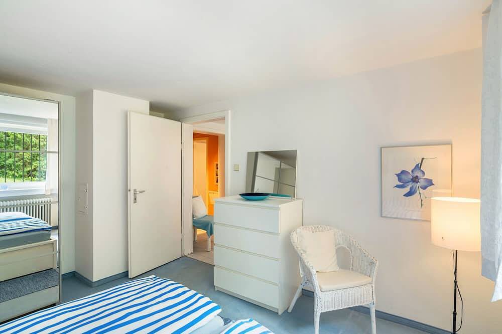 Ganze Wohnung, Ferienwohnung, 80qm, 1 Schlafzimmer, 1 Wohn-/Schlafzimmer, max. 3 Personen in Bad Liebenzell, Nordschwarzwald