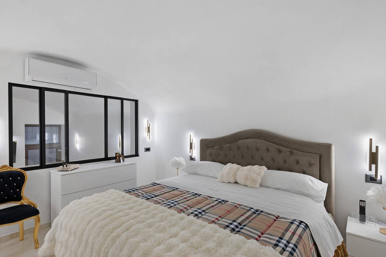 Casa Dolce Vita Deluxe: Wi-Fi e Aria Condizionata a Ventimiglia in Ventimiglia (Città), Ventimiglia