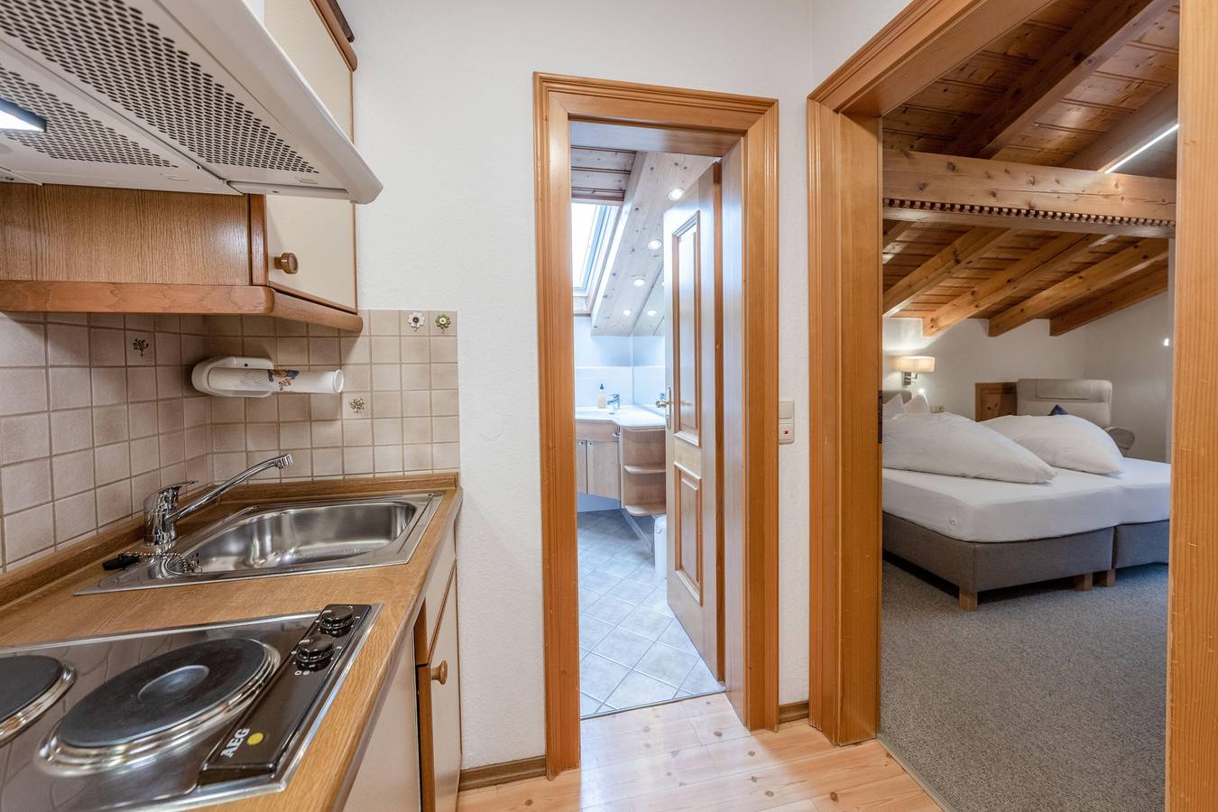 Ganze Ferienwohnung, "Silberdistel - Nr.6" - Fewo/1Schlafraum/Dusche,Wc in Mittenwald, Bayerische Alpen