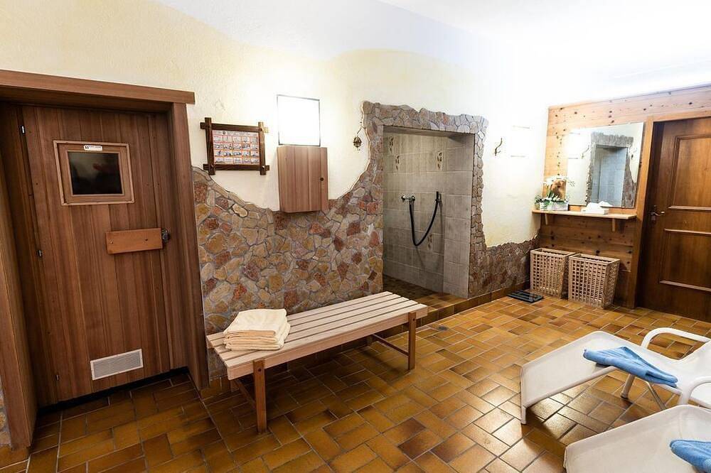Doppelzimmer Comfort A - Übernachtung Langaufenth. - Hotel Helga in Seefeld in Tirol, Innsbruck Land